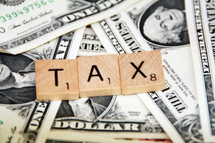 Should there be dating expense on taxes?