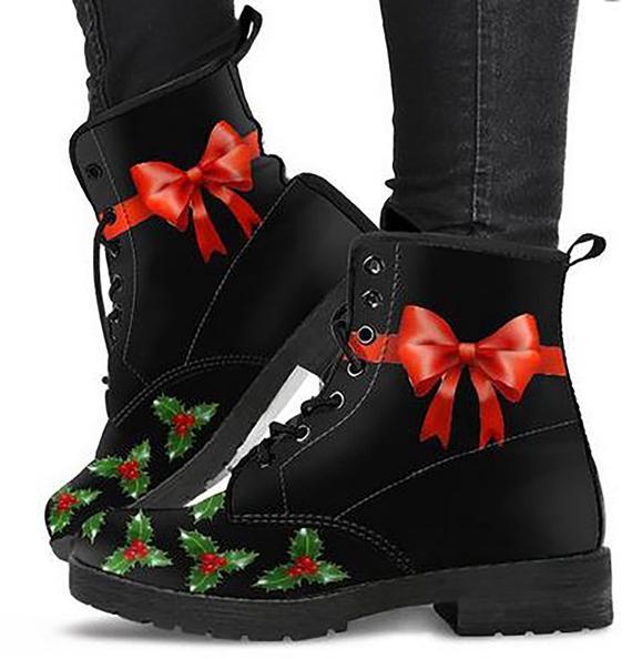 Which Christmas boots you find to be the most attractive?
