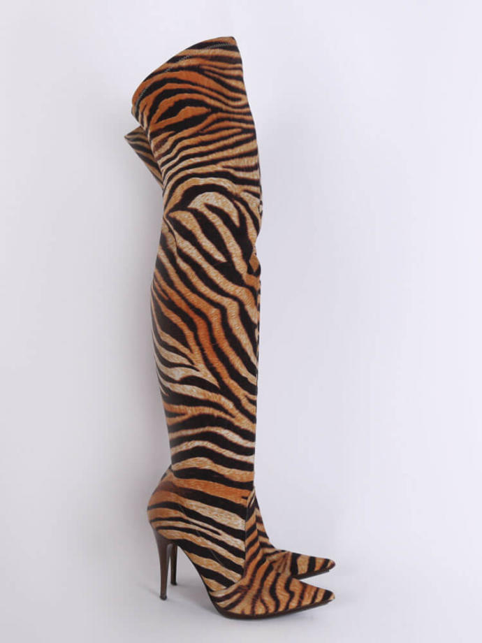 Which animal paint boots looks the most attractive?