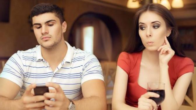 Agree or Disagree: Cheating isn't always physical. If you have to delete texts so your partner won't see them then you're already there?