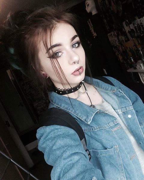 Would you ever date an emo girl?