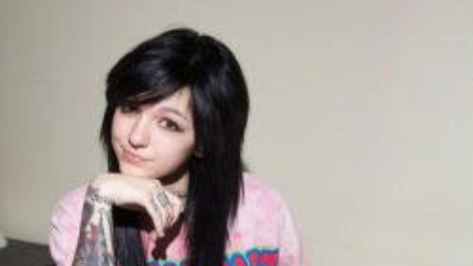 Would you ever date an emo girl?