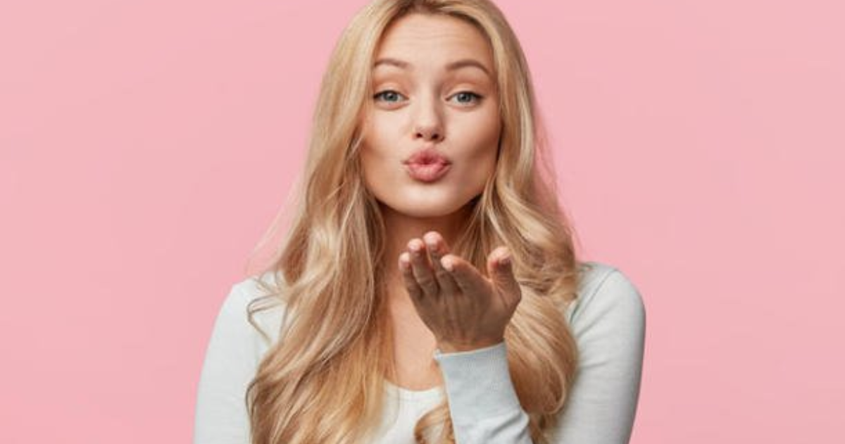 What is your definition of a dream girl? GirlsAskGuys