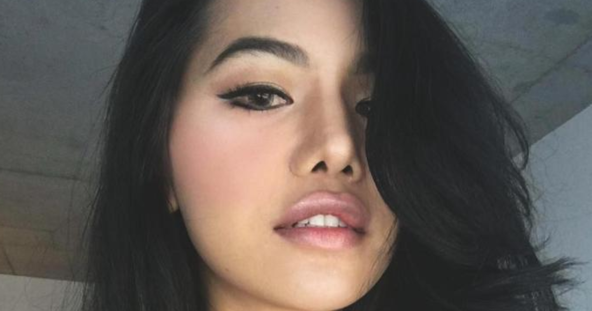What do you think about this model who makes money with her farts