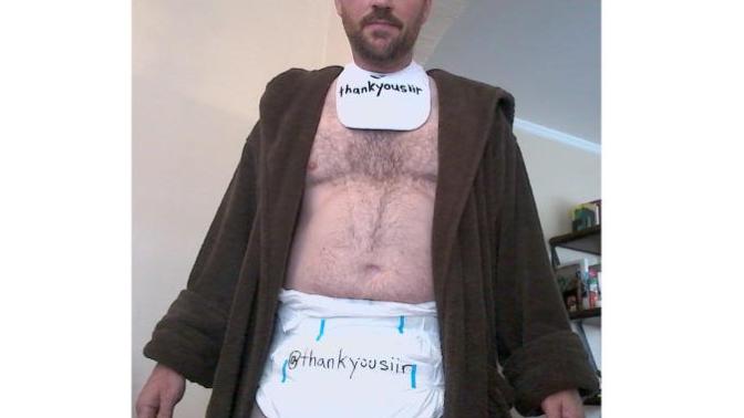 Chinese airline tells flight attendants to wear diapers. What to do with the diapers?