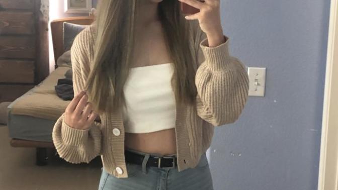 Describe this outfit?