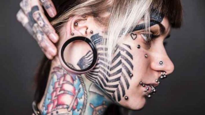 Do you think tattoos are trashy, gross and stupid to ruin your skin with it 🤢?