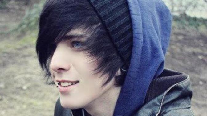 Why do I think edgy/emo guys are HOT?