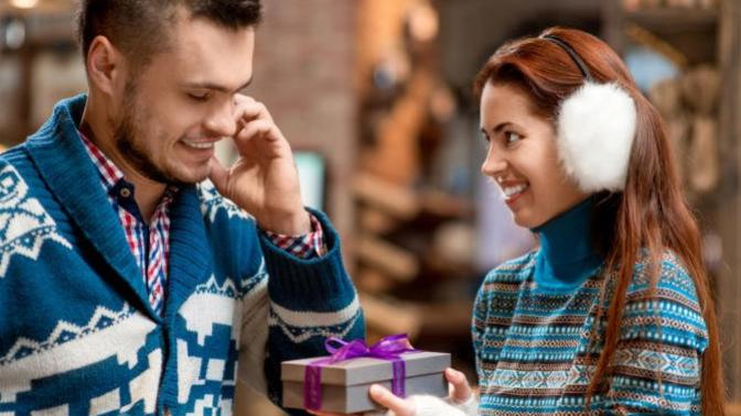 Guys, if your girlfriend gave you a gift you didn’t like would you tell her or take it anyways?