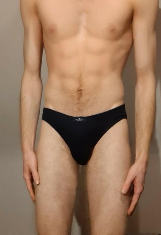 What Type of swimwear fits me (or guys in general) best?