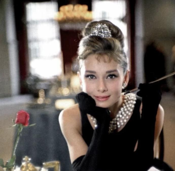 Who do you think is prettier, Grace Kelly or Audrey Hepburn?