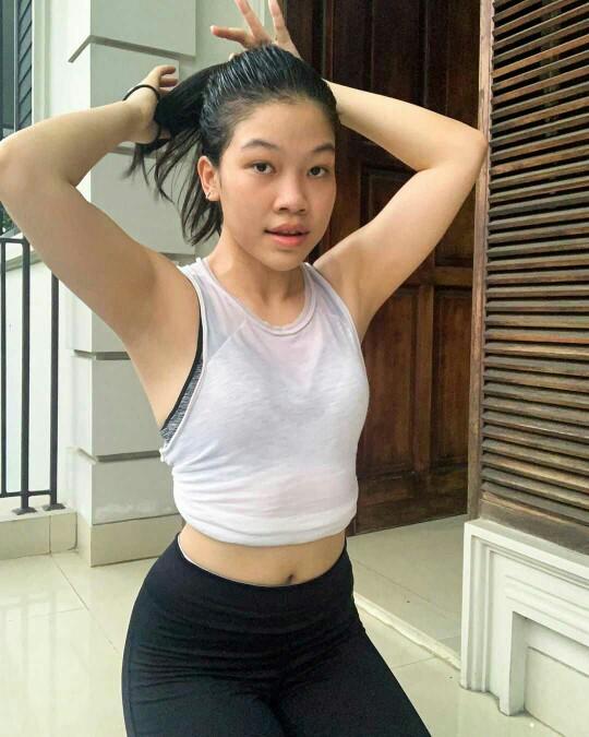 Do you prefer hairy or shaved armpits? What is the reason?