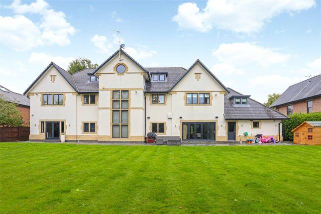 Is this a mansion and a very rich persons home?