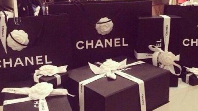 Do you prefer practical gifts or lavish gifts?