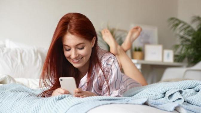 Do women like to flirt online as much as men do?