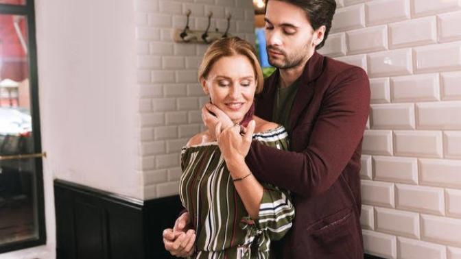 18 dating a 25 year old, weird or not?