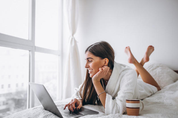 Are online relationship/friendships as valid as real life ones?
