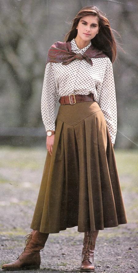 Which vintage themed outfit is the most interesting to you?