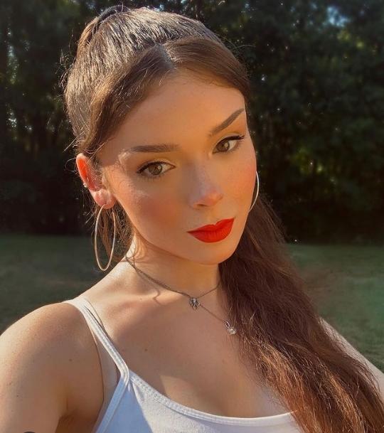 How would you rate this girl?