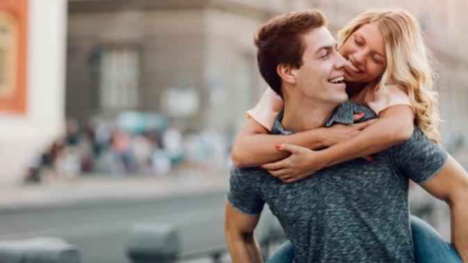 When will women start to ask men out on dates (first move)?