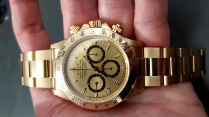 If you date a guy with a big watch. What do think?
