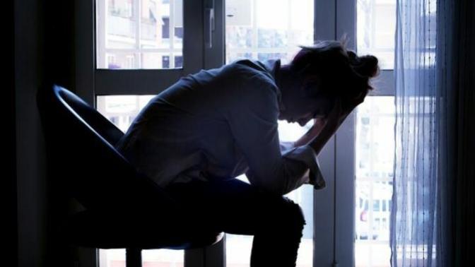 My boyfriend is being distance, what should I do?