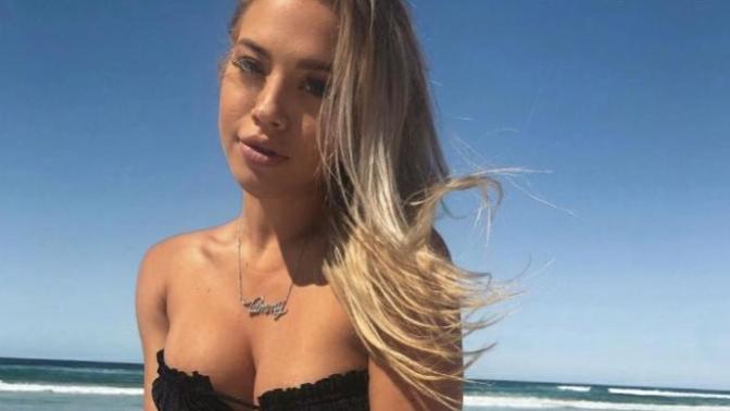Are Instagram model looking people who take a lot of social media selfies relationship material?
