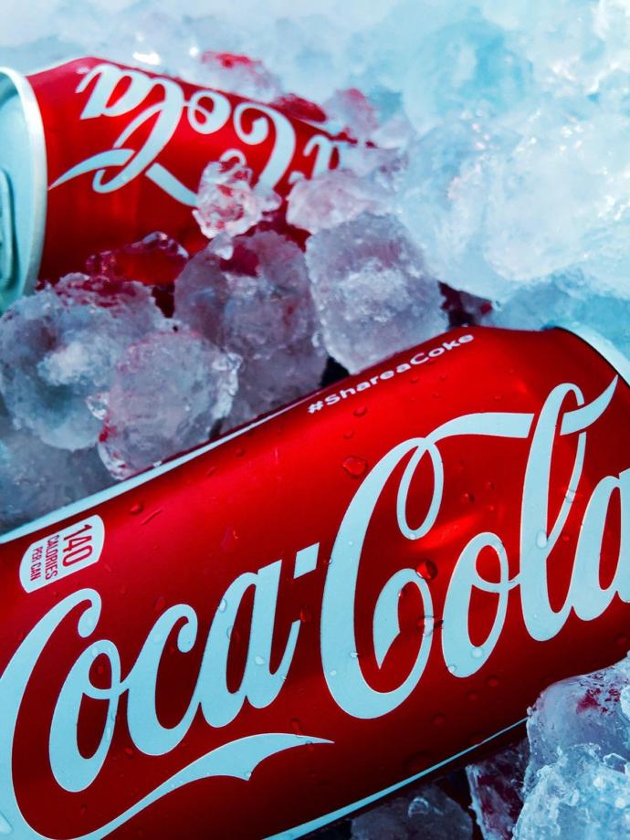 Tell me a beverage that tastes better than an ice cold Coca Cola... Ill wait...๐?