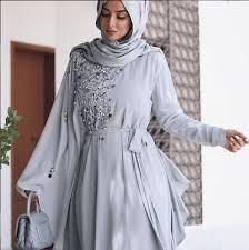 Do you think that Muslim women should stop wearing hijabs?