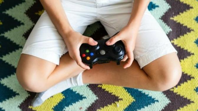 What new video games are you guys playing right now?