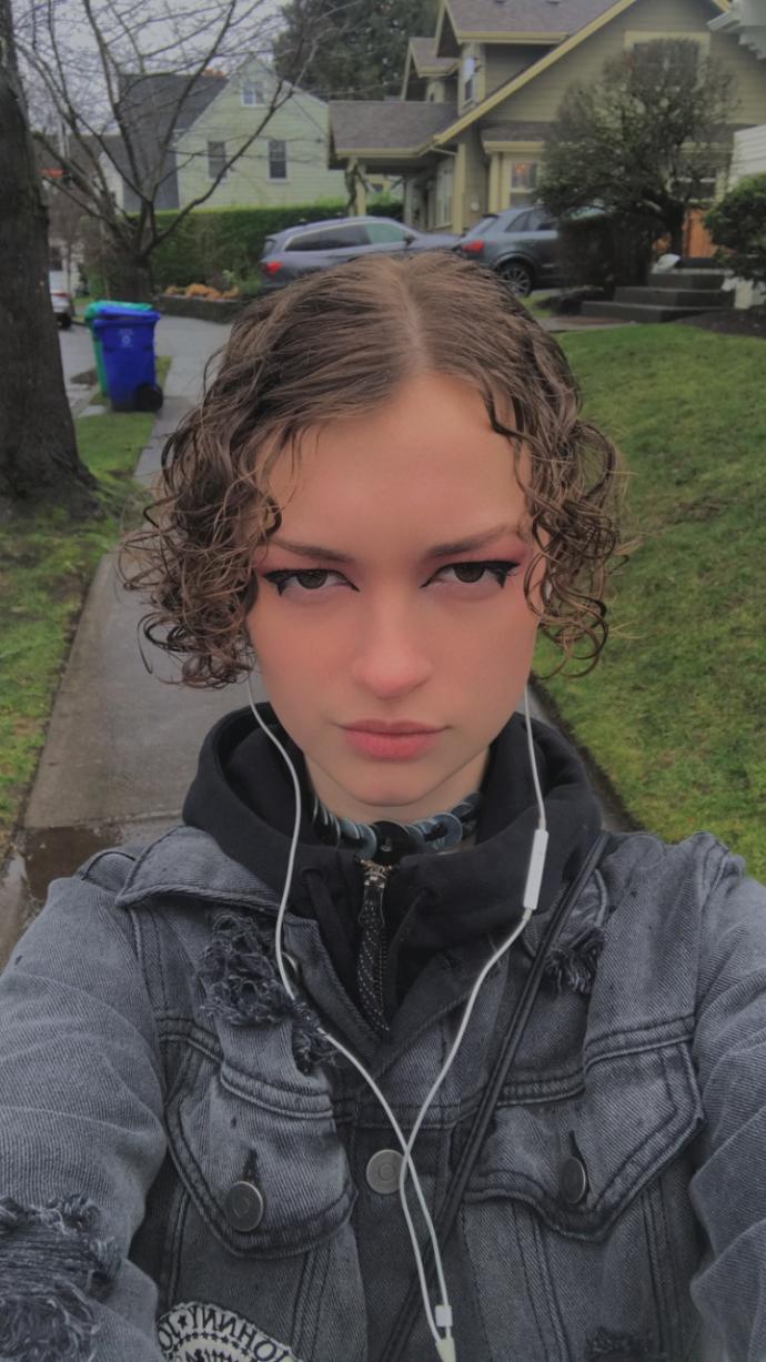 What types of hairstyles should I try?