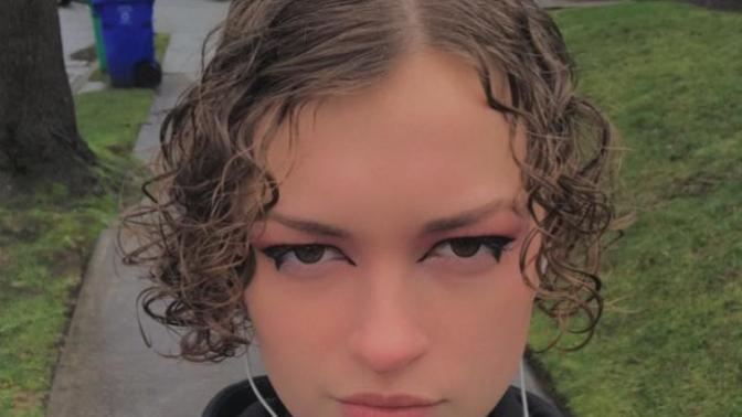 What types of hairstyles should I try?