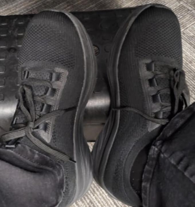 Which work shoes should I buy, please help me pick?