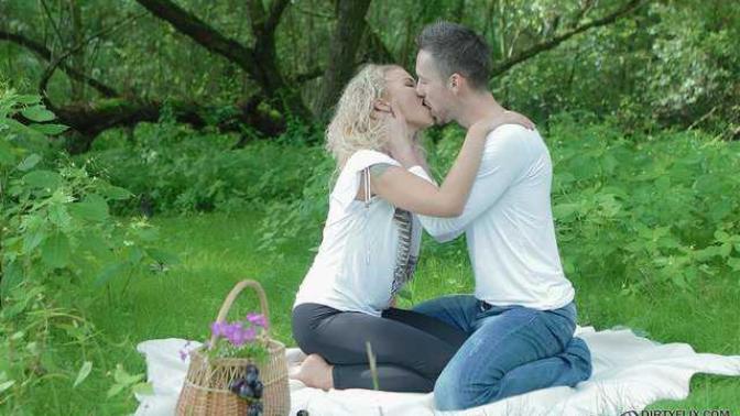 Why do married men and women keep having an affair outside their marriage?