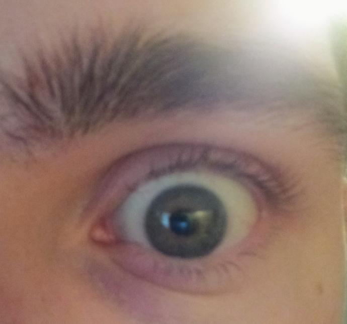 Why are blue eyes so overrated?