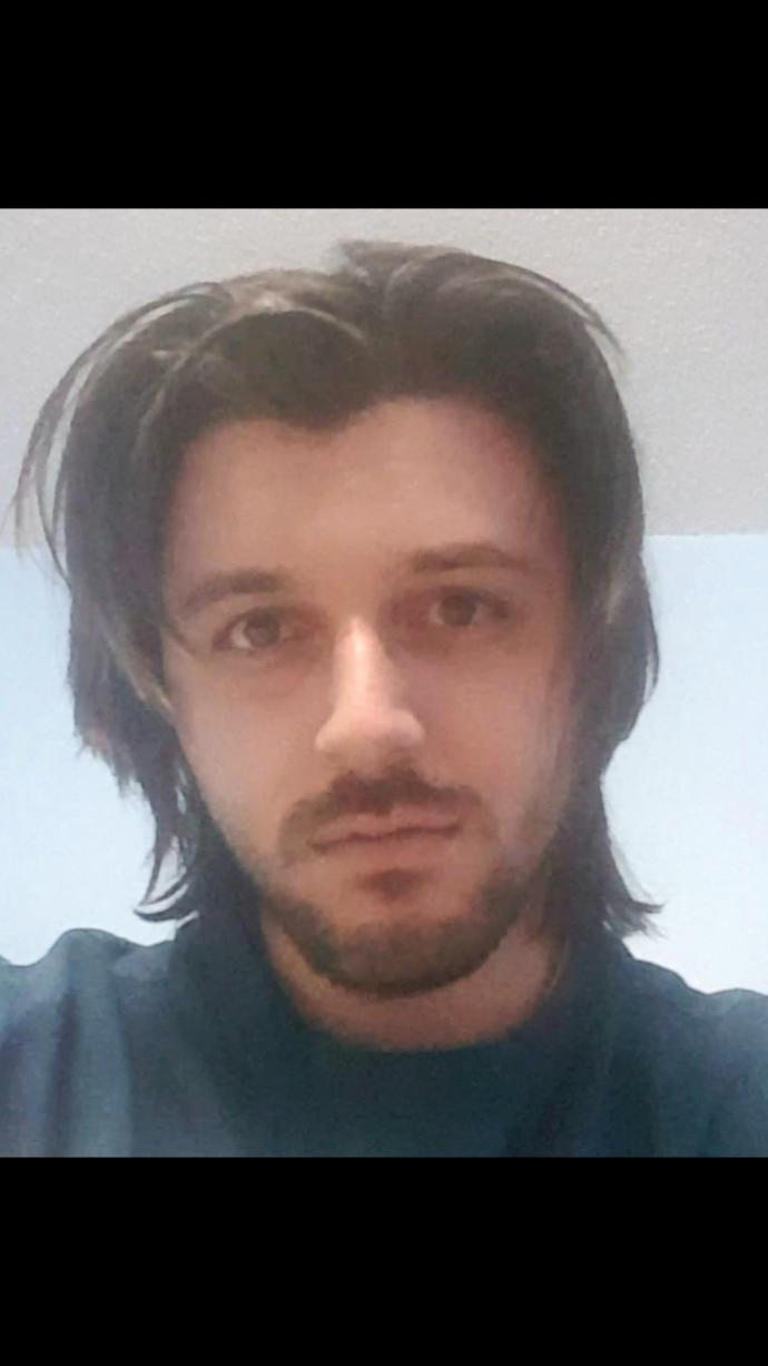 Do I look better with long or short hair?