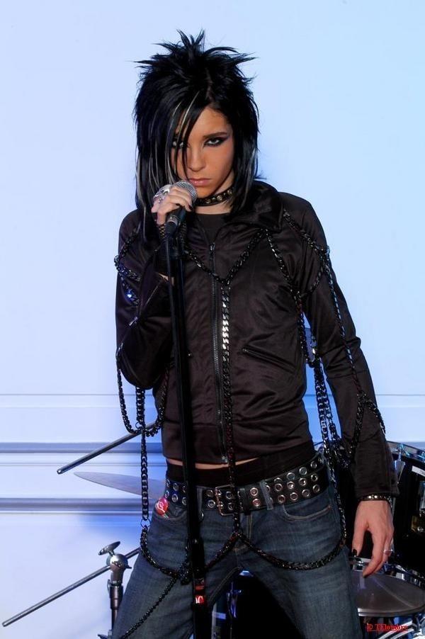 Girls, Have you ever dated Androgynous/Feminine guy? How was the experience?