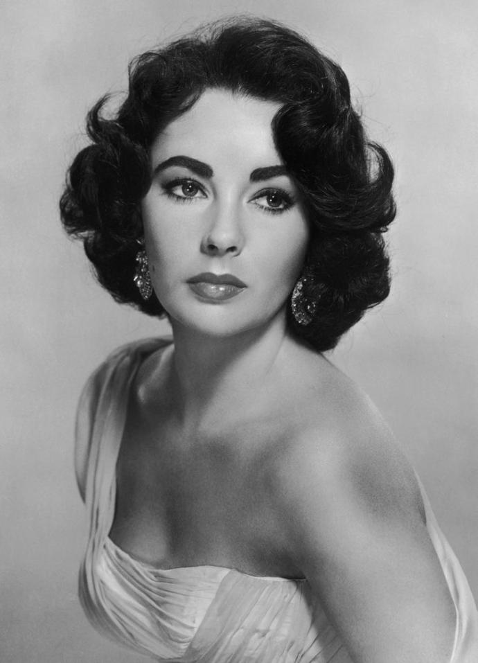 Do you think Elizabeth Taylor, Grace Kelly or Audrey Hepburn is the prettiest woman?