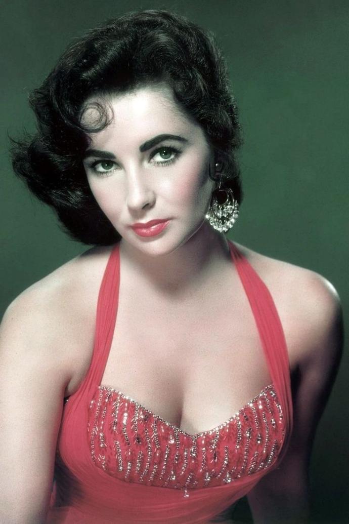 Do you think Elizabeth Taylor, Grace Kelly or Audrey Hepburn is the prettiest woman?