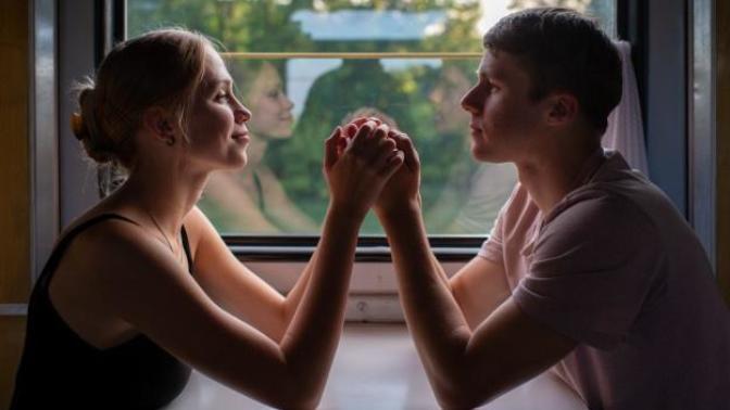 Met a guy in December who I’m falling for, and now he told me he may be moving to another country this fall. Could it possibly work?