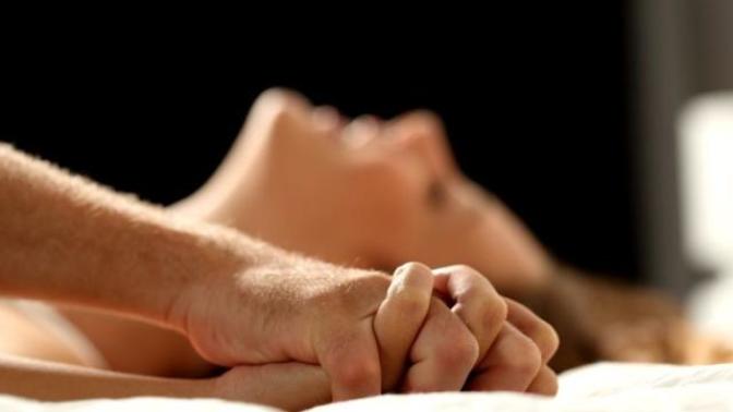 Romantic deception: Curious what goes on in a man's mind when he chases another woman while in a long relationship? Guys how far will you go to cheat?