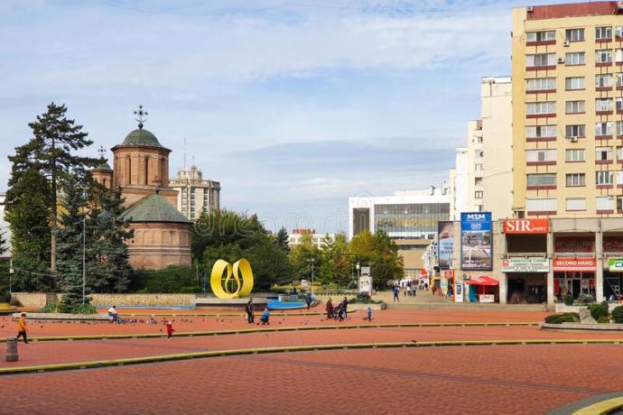 Do you still live in your hometown? Why or why not?