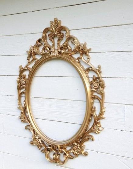 Which frame for my dogs portrait? Square or oval?