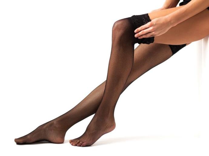 In your style opinion, when wearing stockings what looks best?