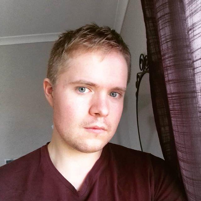 Short, medium or long hair on a man?