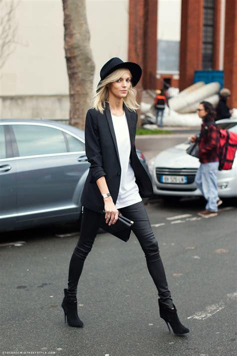 GUYS, what is something women wear that attracts you?