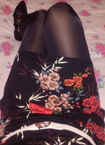 Girls, Would you be in love with a man in womens clothes?