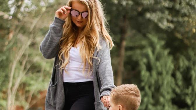 Are guys usually hesitant to or against dating single mothers? Do they generally harbor ulterior motives?