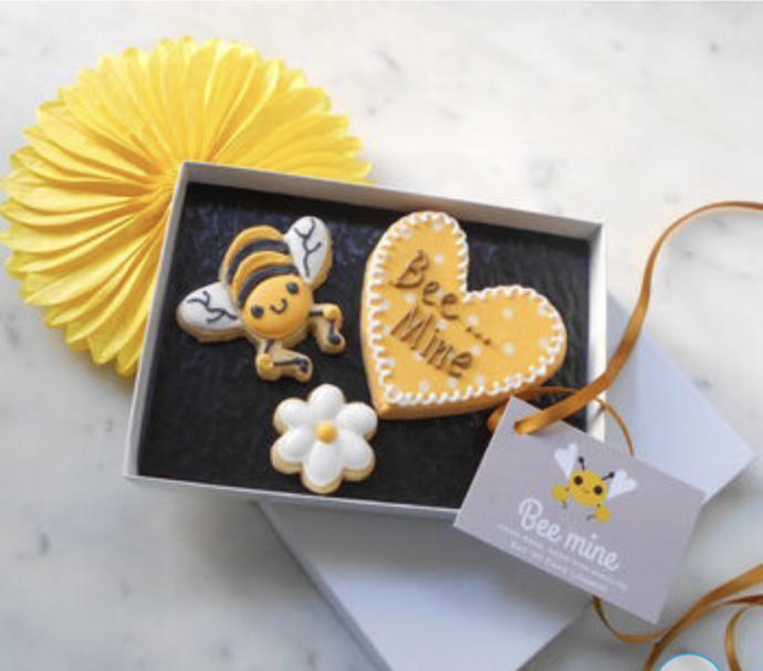 Is this a nice valentines gift to give boyfriend of 6 months?