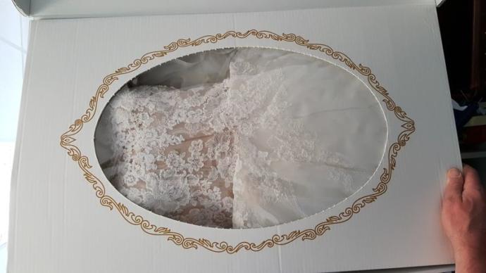 Girls, If youre married already, what did you do with your wedding dress after the wedding?